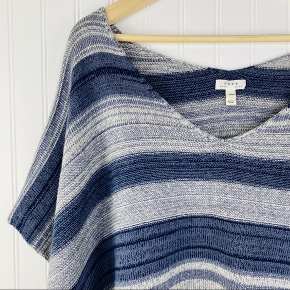 Soft Joie Olynn Blue Stripe Poncho V- Neck Fringe Sweater Size Small - Picture 5 of 8